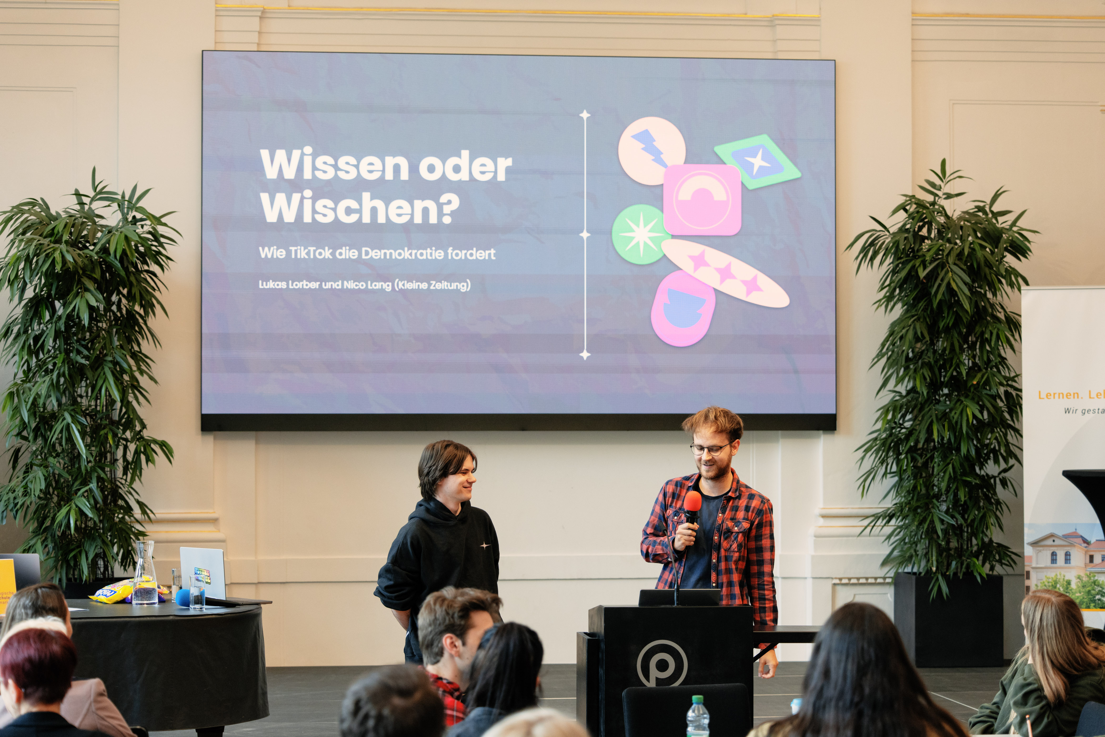 Vortragende in der Aula