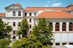 Gebäude der Hochschule Altbau