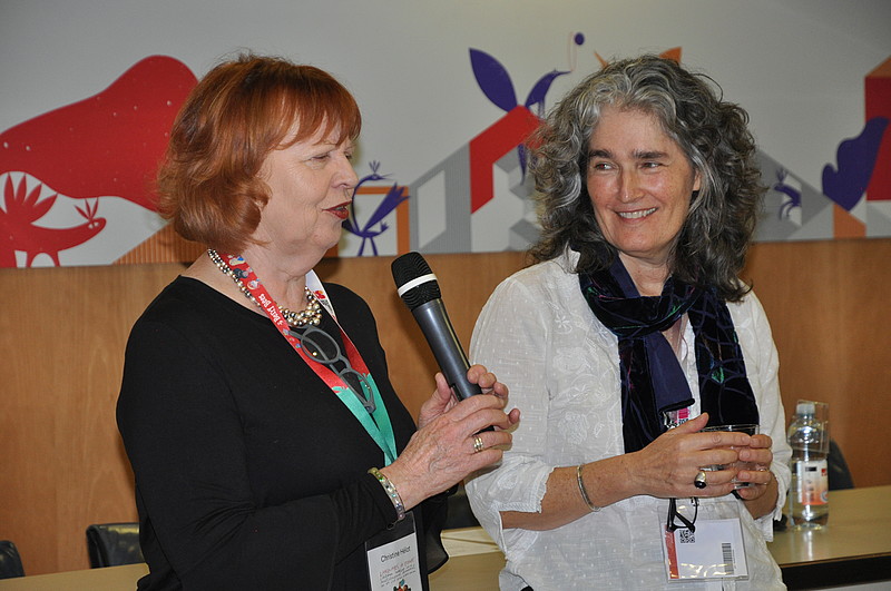 Christine Hélot, Carola Bloch