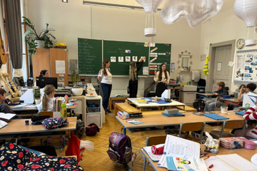 Unterricht in Klassenzimmer