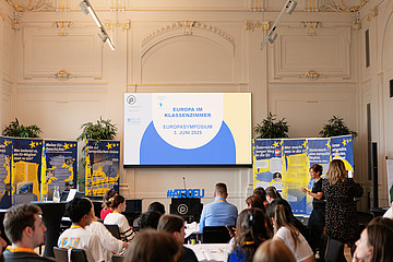 Vortrag in der Aula, Europasymposium