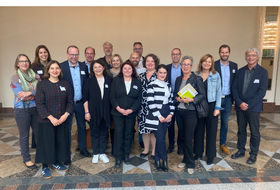 Susanne Linhofer mit österreichischen Delegation