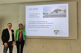 v.l.n.r.: Martin Ertl, Konstanze Edtstadler halten Vortrag