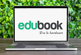 Notebook mit edubook-Logo
