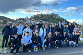 Gruppenfoto in der Natur 