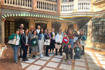 Gruppenfoto mit mehreren Personen 