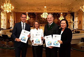 Gruppenfoto mit Landtagspräsident G. Deutuschmann, Rektorin B. Karl, Landesrat S.Hermann u BD E. Meixner